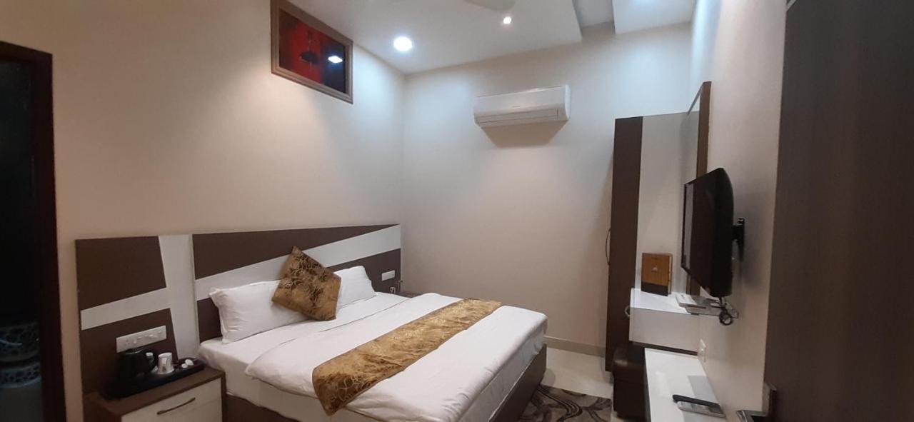 Amor hotel Gangānagar Buitenkant foto